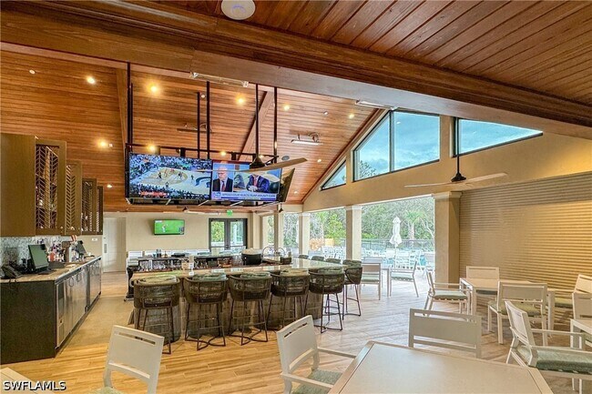 Building Photo - 3820 Sawgrass Way