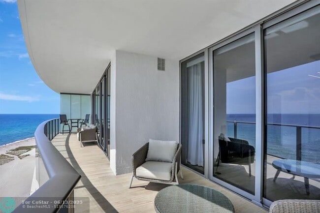 Building Photo - 1116 N Ocean Blvd