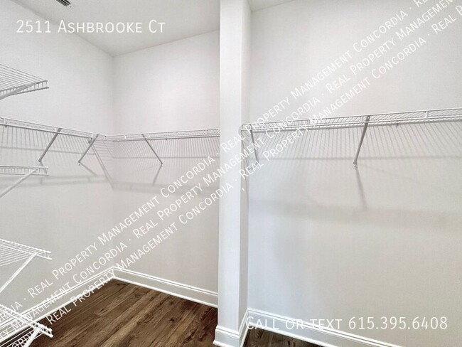 Building Photo - 2511 Ashbrooke Ct