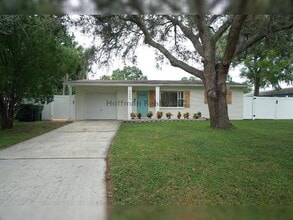 Building Photo - Charming South Tampa Home-2BR/1BA with Gar...