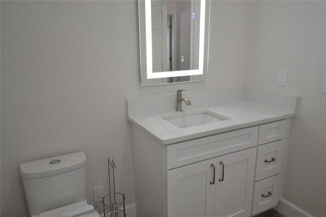 Building Photo - 6474 Taylor Ct