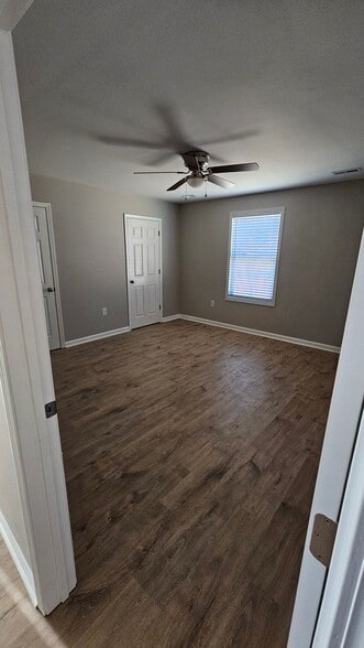 Building Photo - 2150 Windsor Ave