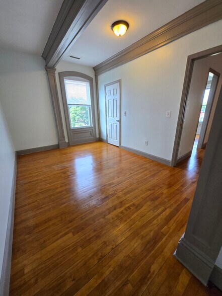 Bedroom 1, view opposite the window - 127 Pearl St
