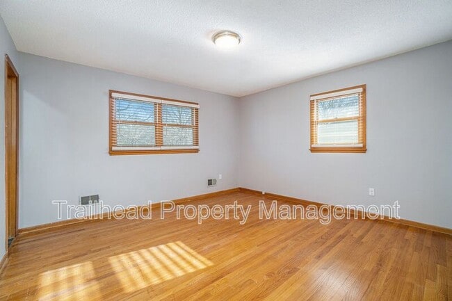 Building Photo - 1706 NE 77th St