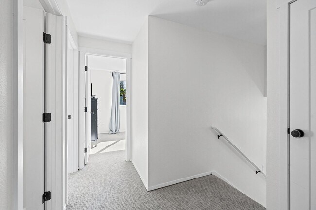 Building Photo - 15932 SE 166th Pl