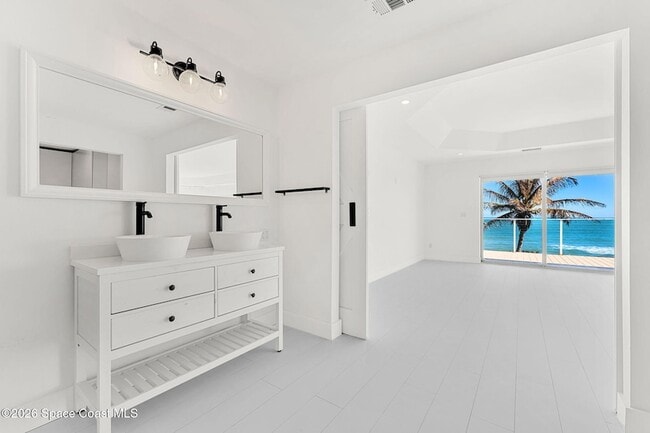 Building Photo - 9085 S Hwy A1A