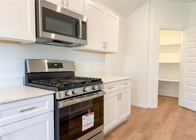 Building Photo - 16309 Harvester Dr