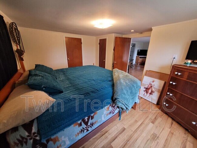 Building Photo - 417 Old Bethel Rd