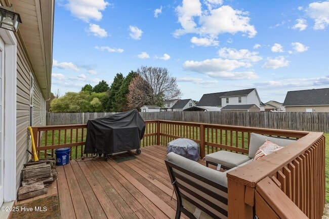 Building Photo - 8246 English Saddle Dr