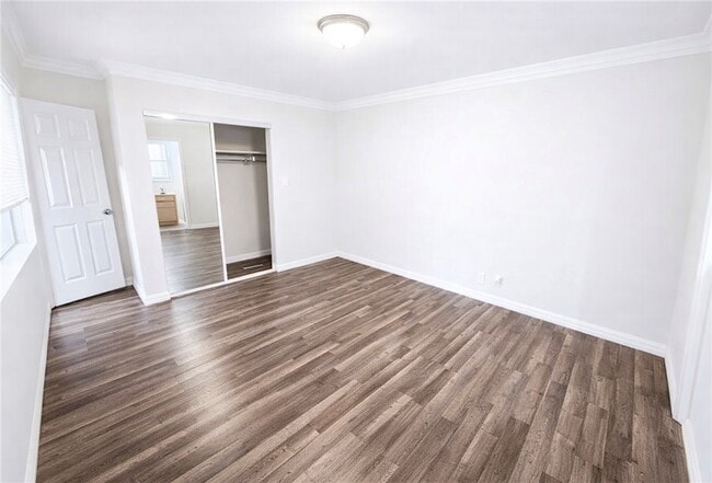 Building Photo - 14608 Cohasset St