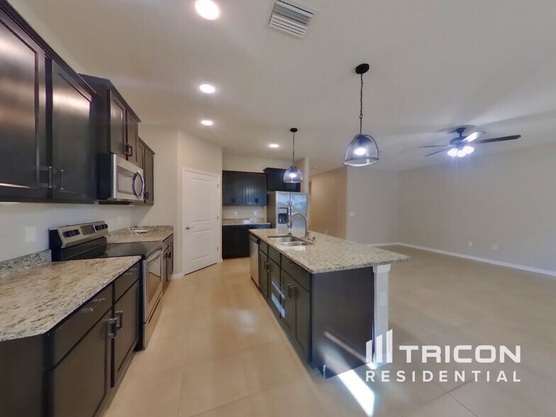 Building Photo - 17719 Garsalaso Cir