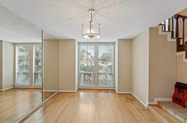 Building Photo - 1535 Beaconshire Rd