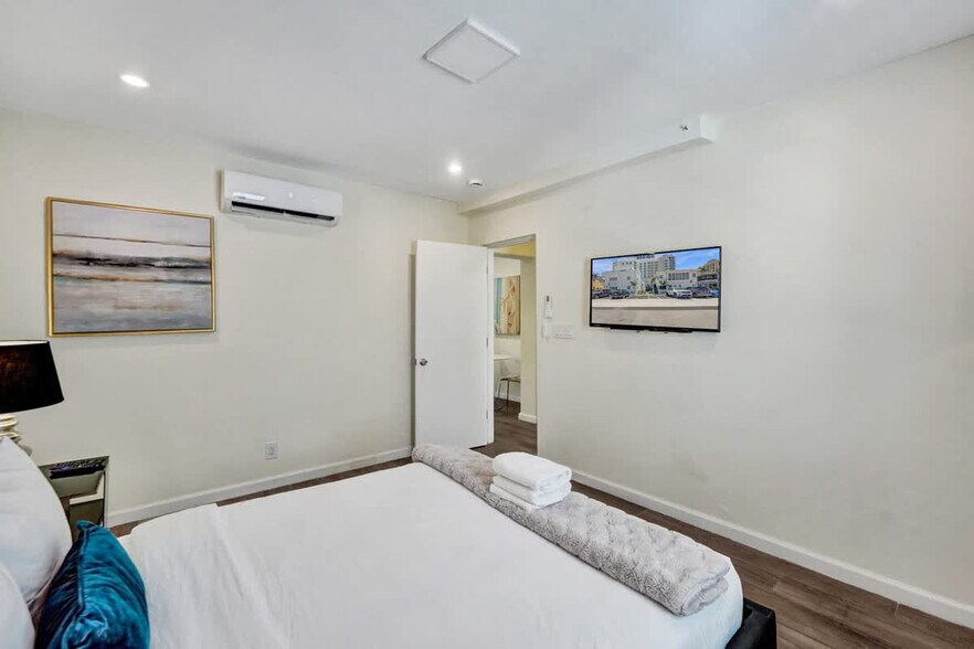 Building Photo - 3020 Seville St