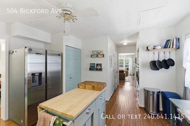 Building Photo - 504 Bickford Ave