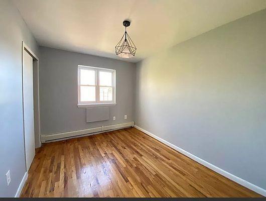 Building Photo - 3 bedroom in Bronx NY 10465