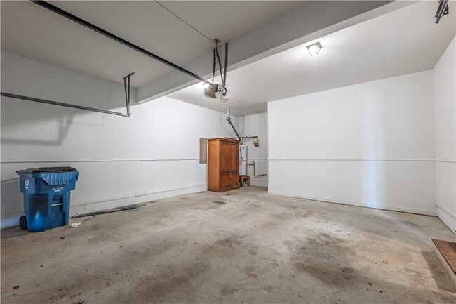 Building Photo - 6215 Bannerhorn Run