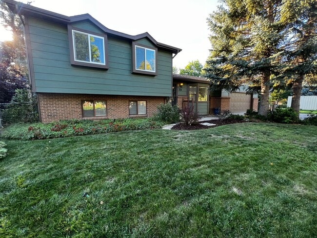 Primary Photo - Charming 4 bed, 2 bath Home in North Fort ...