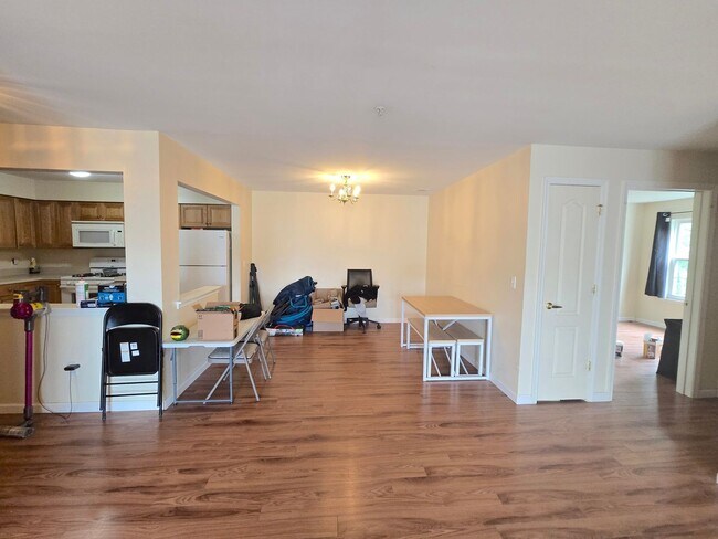 Building Photo - Gated community, 2nd fl condominium with 3...