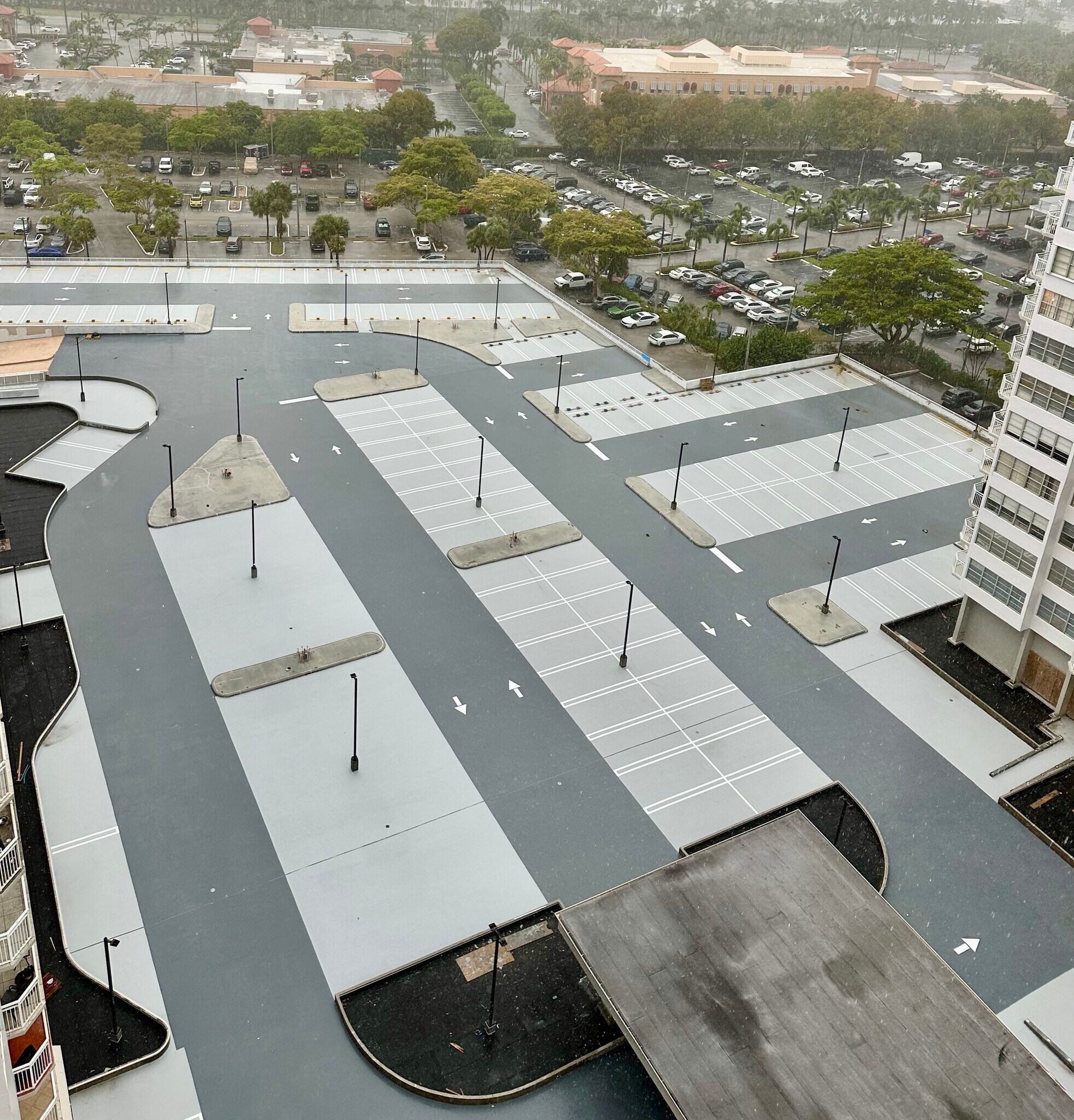 Building Photo - 18041 Biscayne Blvd