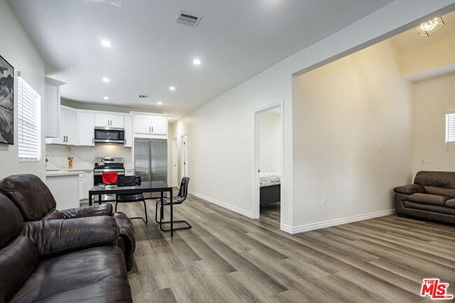 Building Photo - 1475 W 22nd St