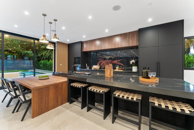 Building Photo - 9031 Alto Cedro Dr
