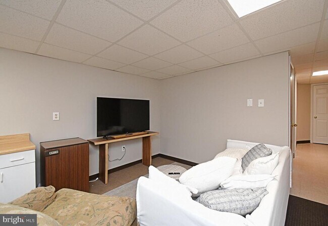 Building Photo - 1039 Greenes Way Cir