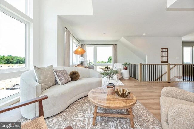 Building Photo - 710 Iron Frg Rd