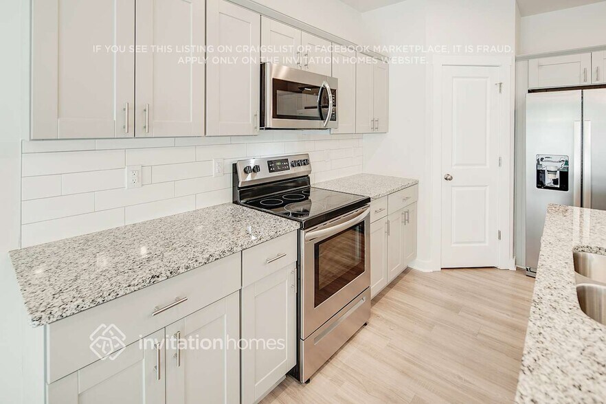 Building Photo - 3019 Ayana Dr