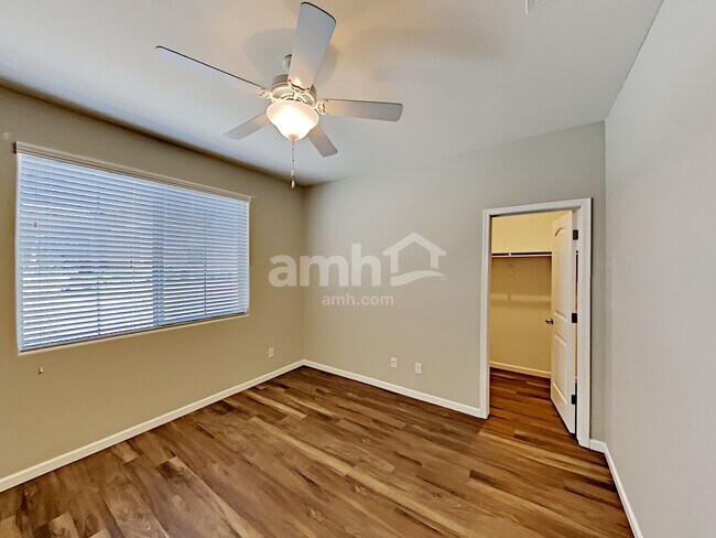 Building Photo - 20762 W Thomas Rd