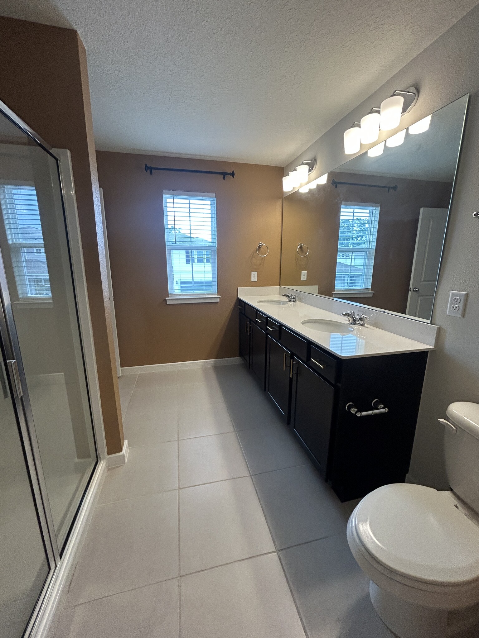 Main Bathroom - 4244 Meandering Bay Dr