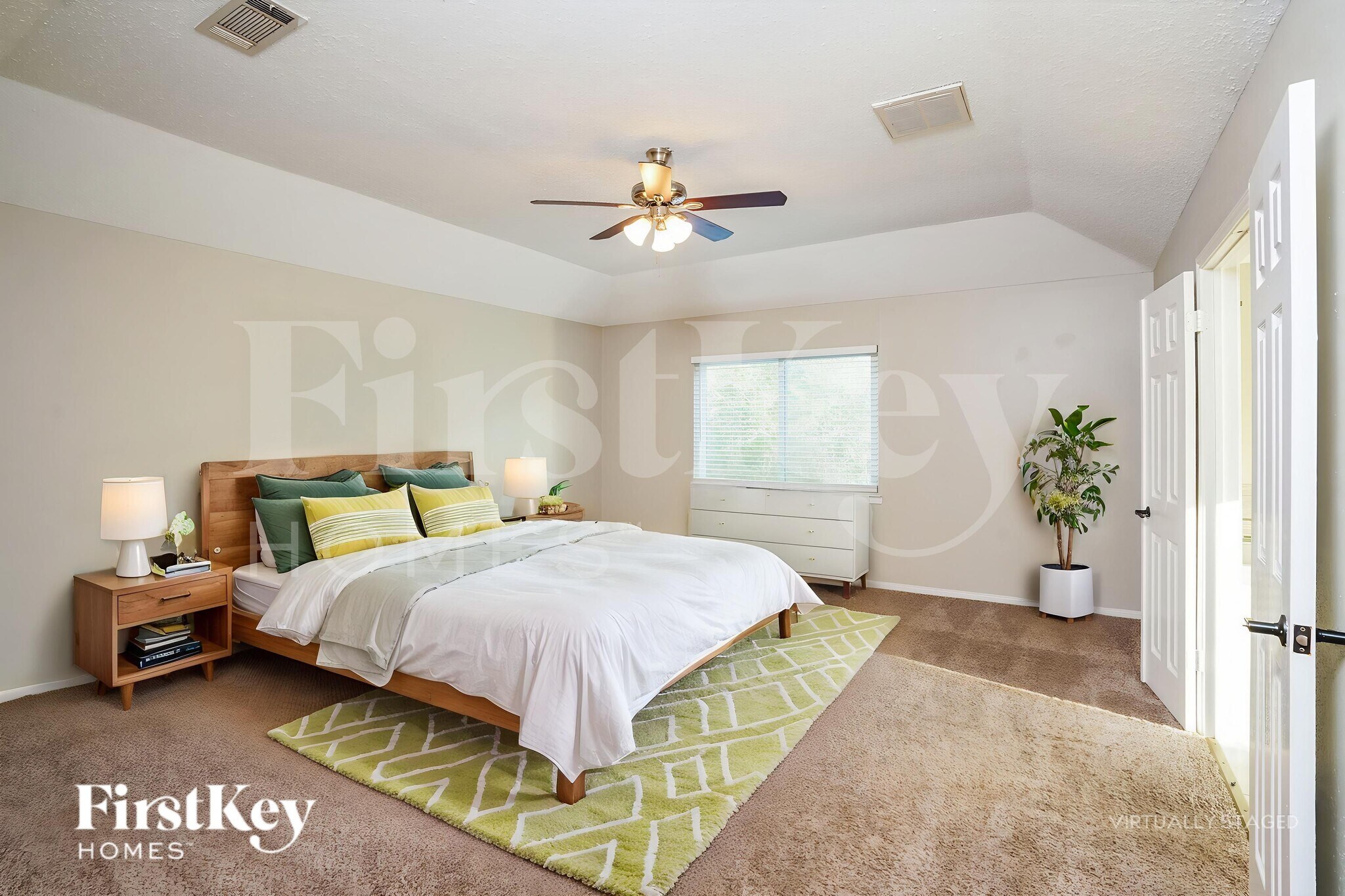 Building Photo - 12523 Mill Ridge Dr