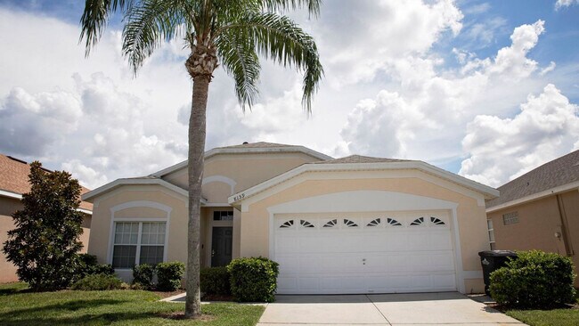 Building Photo - 8159 Fan Palm Way