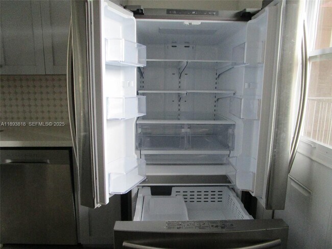 Building Photo - 8101 SW 24th Ct