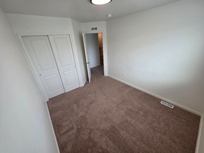 Building Photo - 37 N Veranda Ct