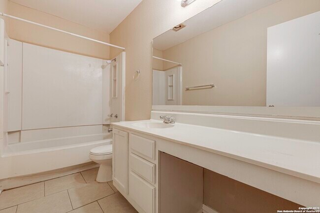 Building Photo - 4111 Sunrise Terrace Dr