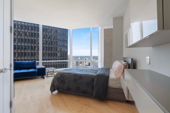 Building Photo - 401 N Wabash Ave