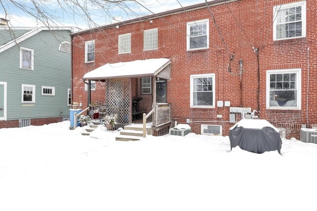 Building Photo - 47 W Weber Rd