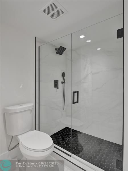 Building Photo - 3305 Aruba Way