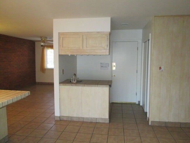 Building Photo - Coming Soon In The NE Heights!