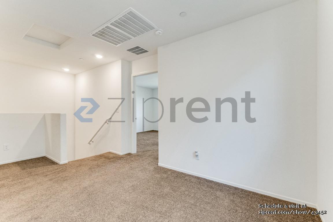 Building Photo - 4118 Lunar Cyn Ave