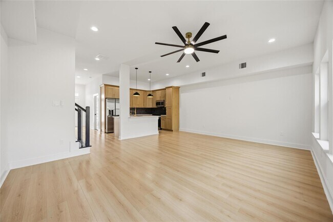 Building Photo - 8210 Lawler St
