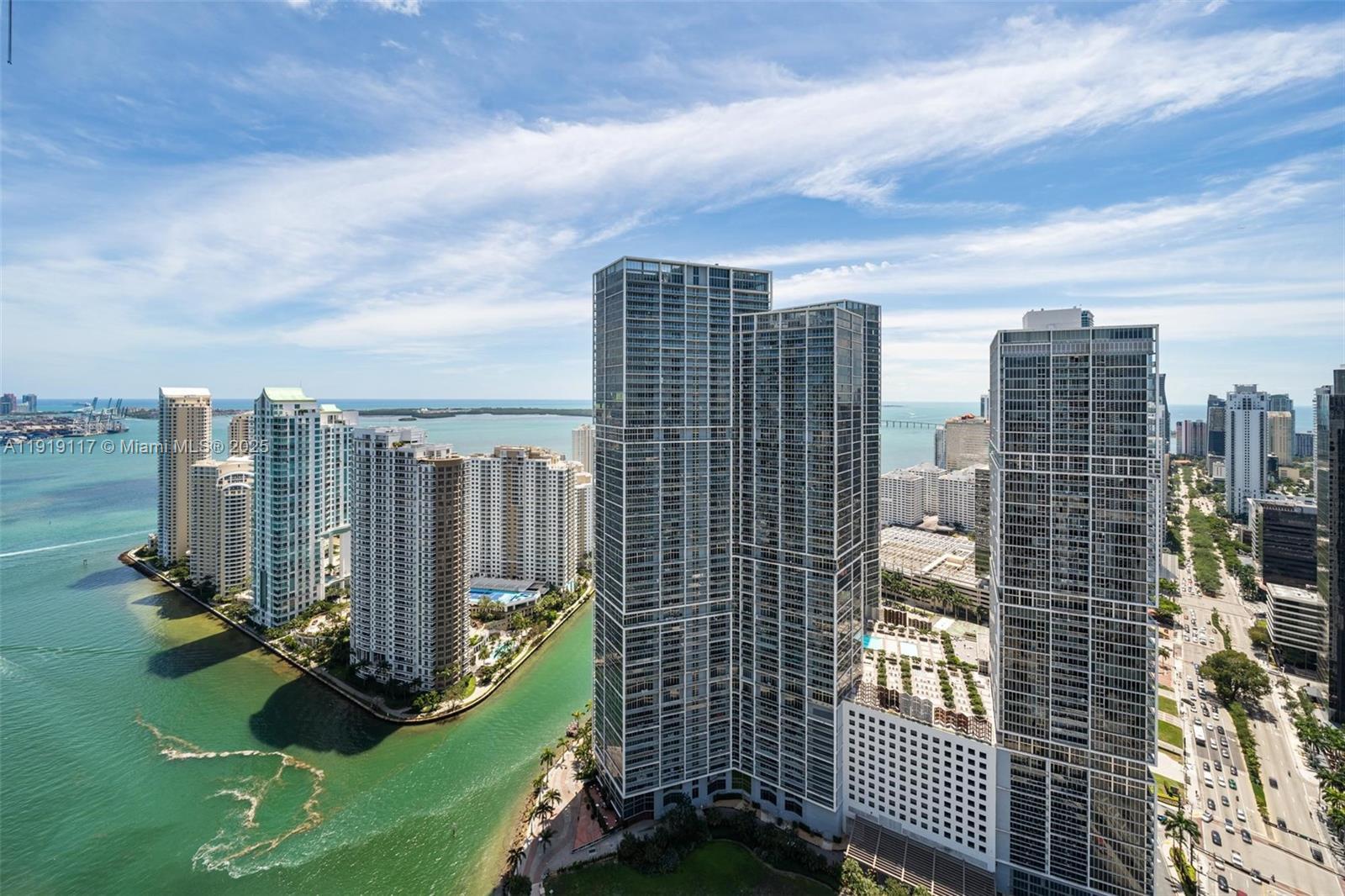 Building Photo - 200 Biscayne Boulevard Way