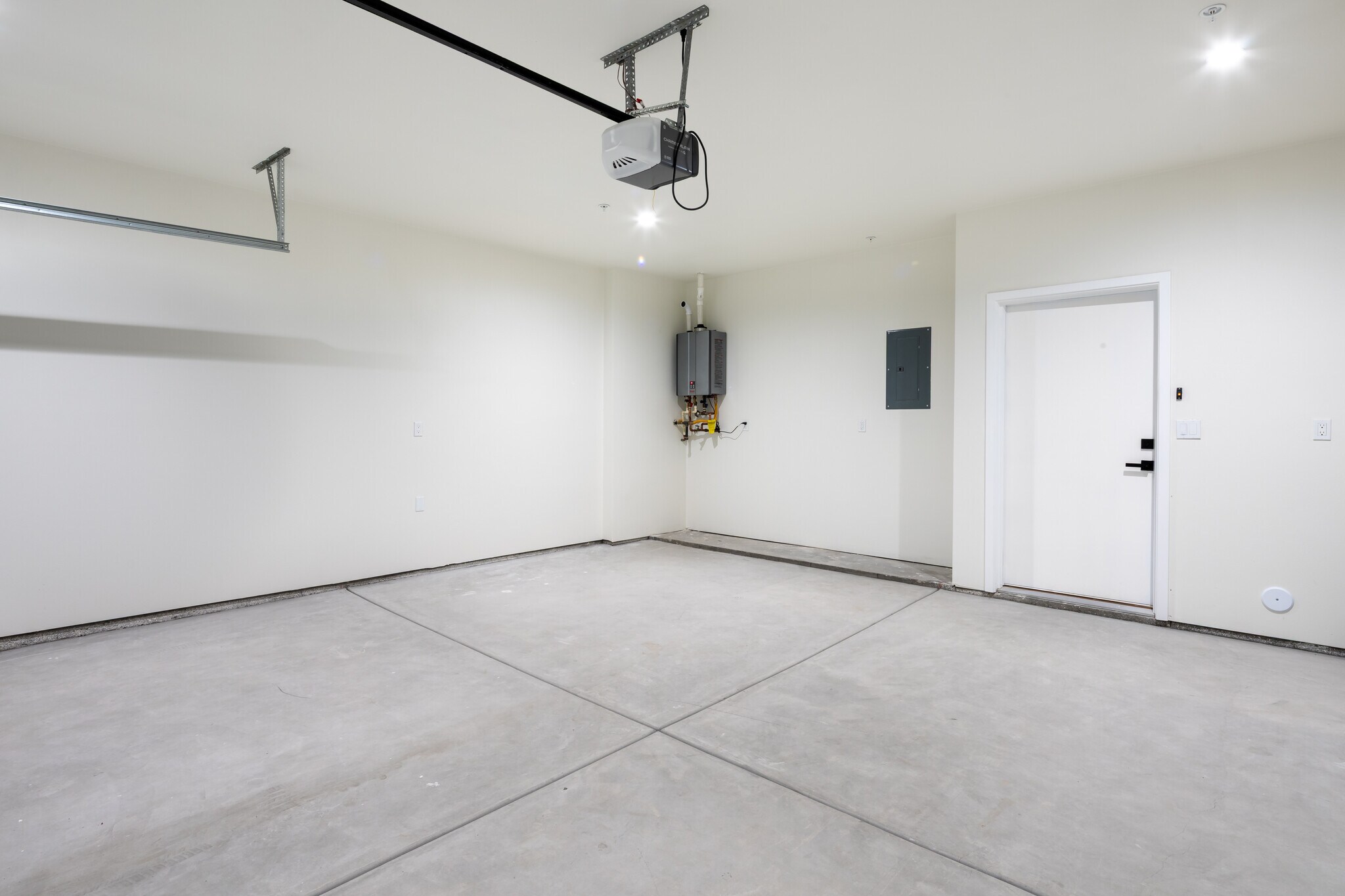 Building Photo - 13680 Mark Dr