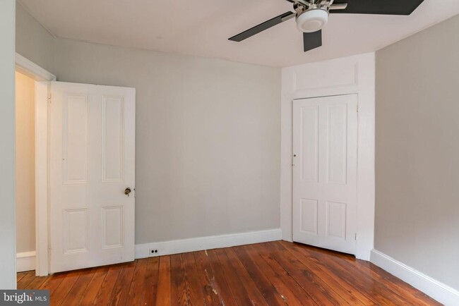 Building Photo - 1221 Marlborough St
