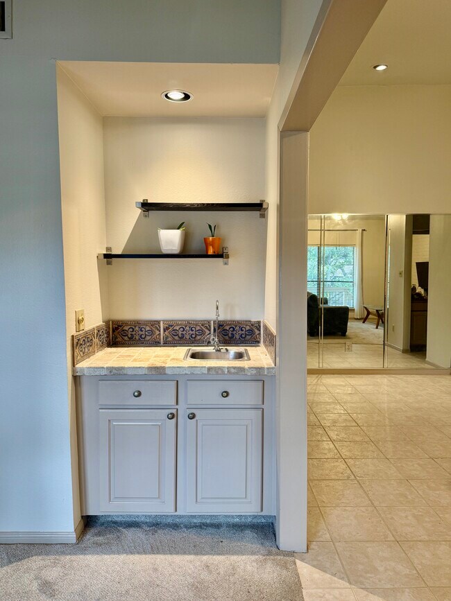 Building Photo - 2001 Bering Dr