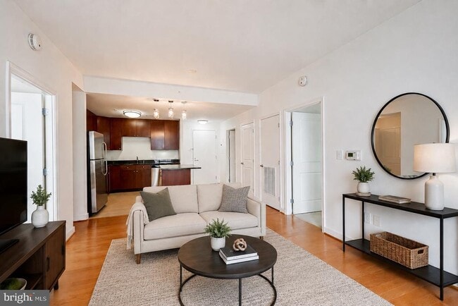 Building Photo - 155 Potomac Passage