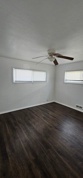 Building Photo - 7504 E 112th St