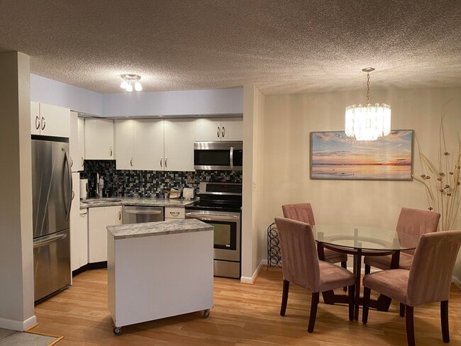 Building Photo - 15496 Lakes of Delray Blvd