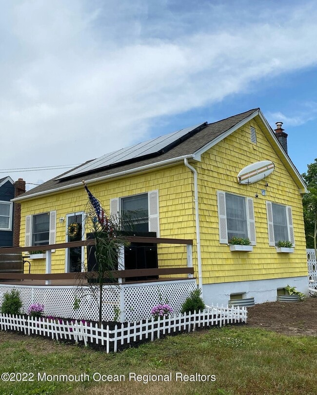 Building Photo - 67 Joline Ave