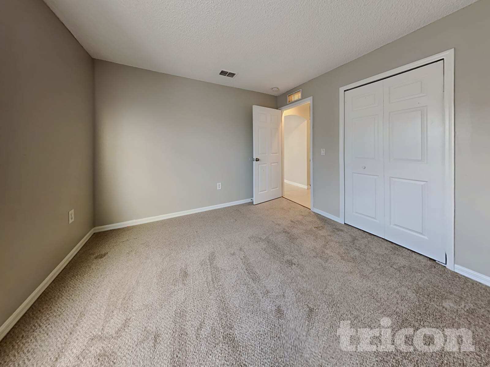 Building Photo - 1194 Algoma St